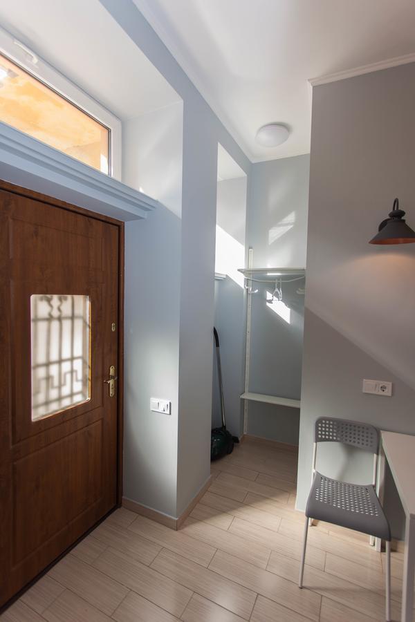 Snizhna 4 Apartment Lviv Exterior photo